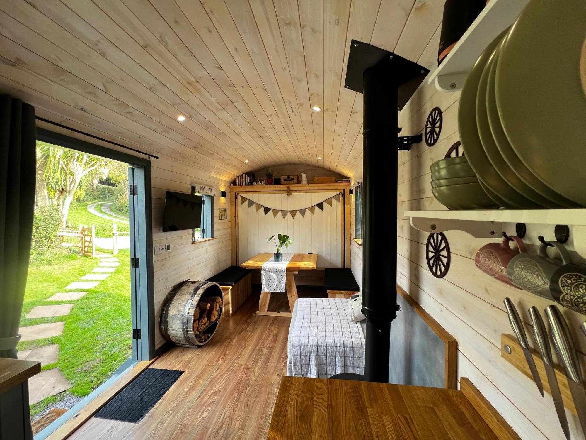 Mountain View Shepherd'S Hut For 2 Adults, 1 Dog Villa Llangoed Exteriör bild